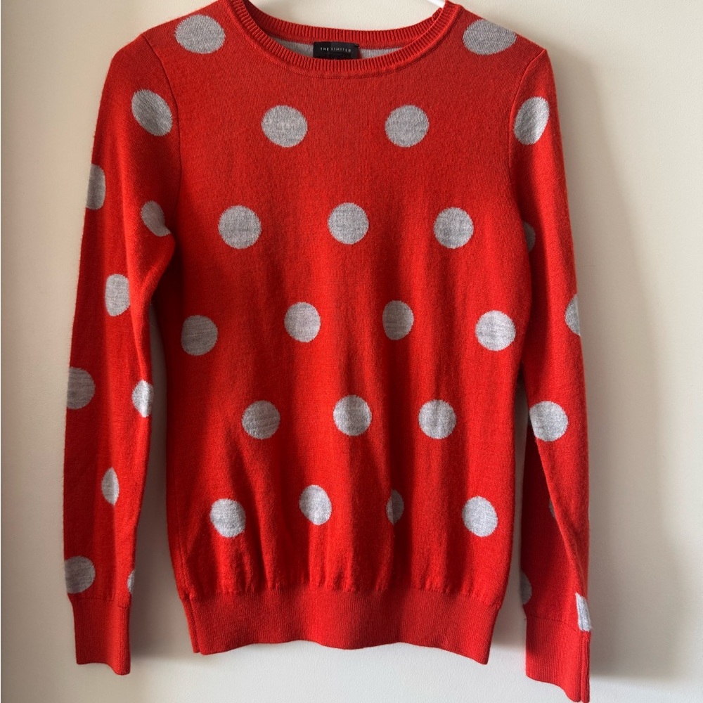 Like New The Limited Crew Neck Sweater